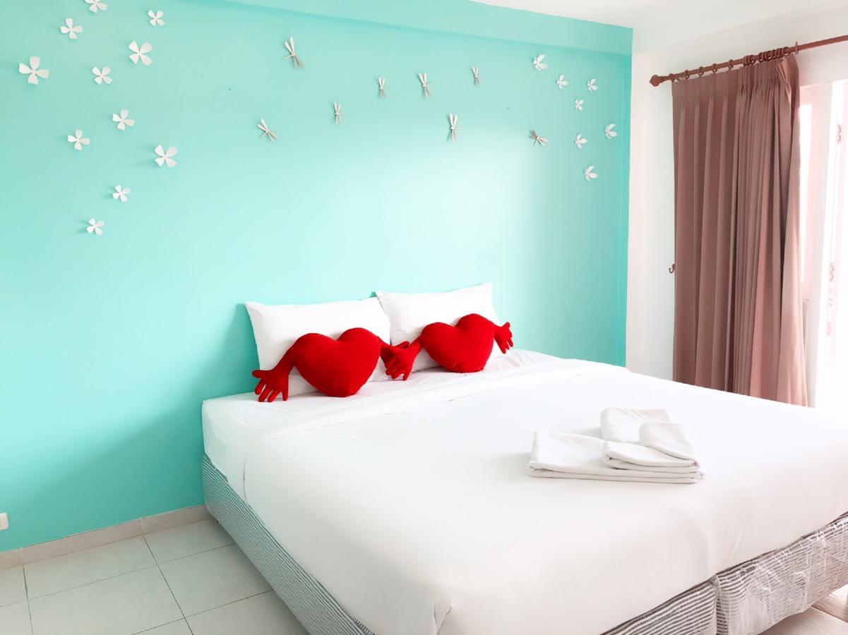 Blue Moon Hotel HHQ Exterior photo